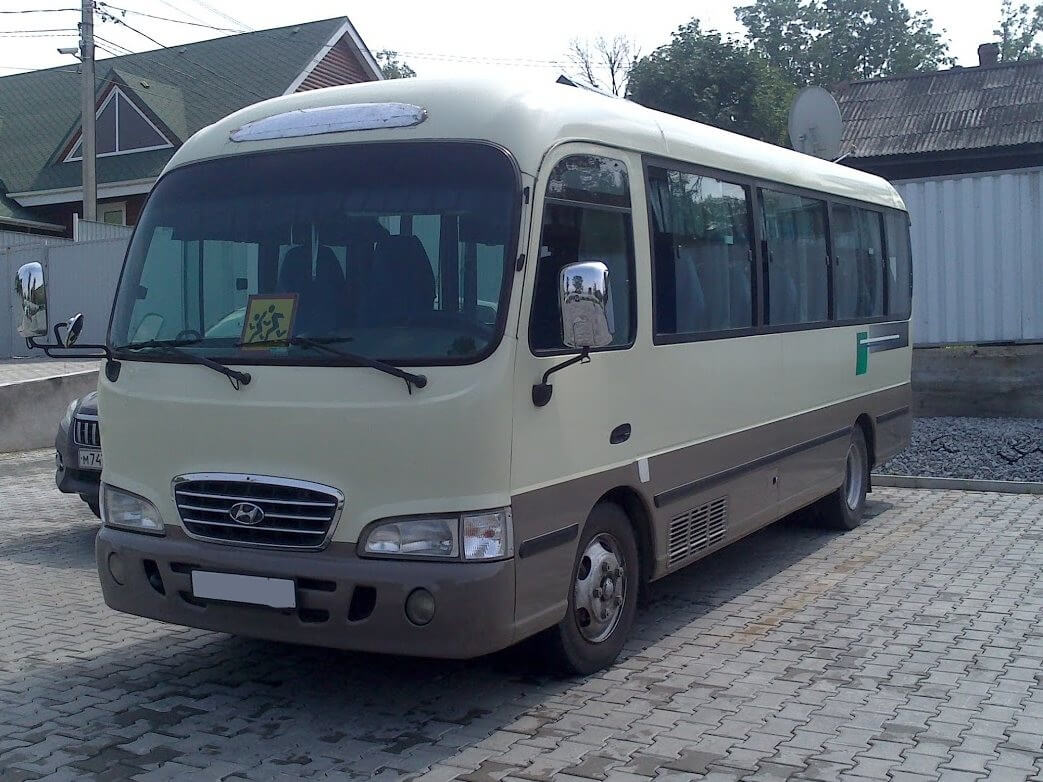 Hyundai County Deluxe Hyundai County Deluxe